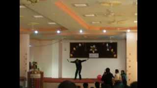 preview picture of video 'KK pant sir's awesome dance !! LOOOOL'