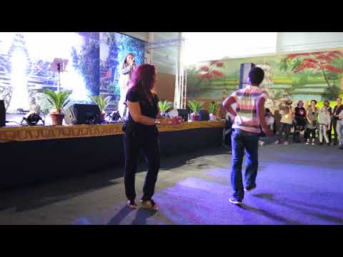 Spontaneous act during performance of Jimmy Bell Martin @Pasar Harderwijk