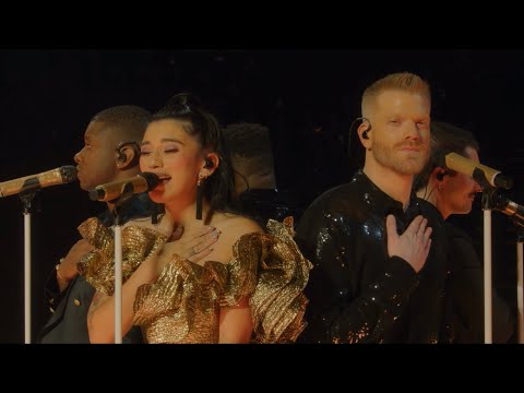 ‘White Winter Hymnal’ Pentatonix Live Stream Christmas 2023 with lyrics