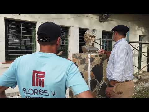 Reforma Escuela 18 pueblo Las Flores - Rivera / Flores y Martínez