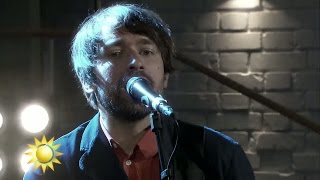 Peter Bjorn and John - Dominos (Live) - Nyhetsmorgon (TV4)