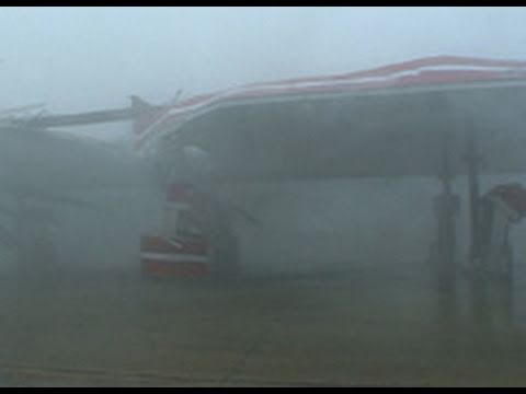 Hurricane Charley (Part 2) Extreme Eyewall Category 5 Wind Gust !