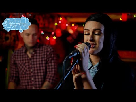 RUMER WILLIS - "If Love is a Red Dress" (Live at JITV HQ in Los Angeles, CA 2016) #JAMINTHEVAN