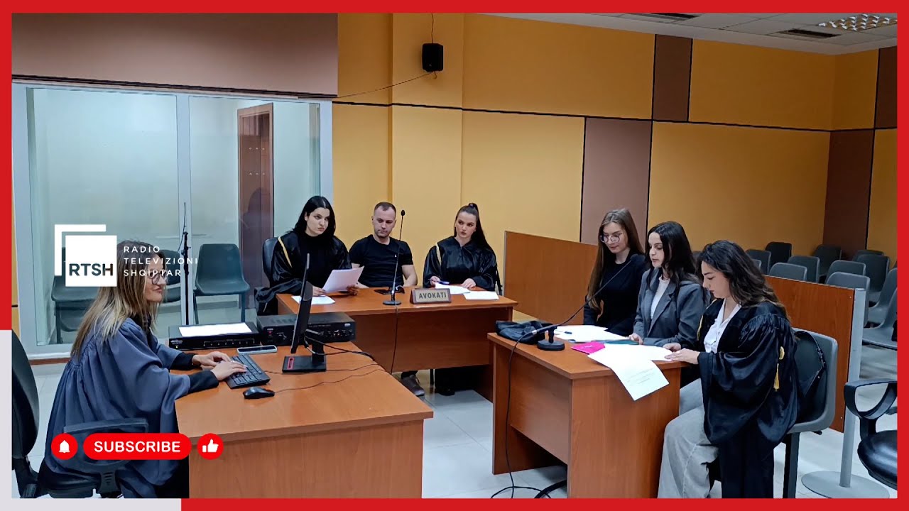 Juristët e së ardhmes, studentët e drejtësisë në Elbasan praktikojnë në gjykatë