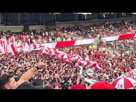 "Entrada de los borrachos del tablon1️⃣4️⃣" Barra: Los Borrachos del Tablón &bull; Club: River Plate &bull; País: Argentina