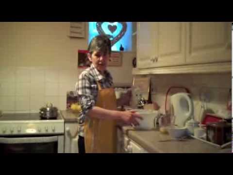 How to make Eve's Pudding - The Ellen Dean Way