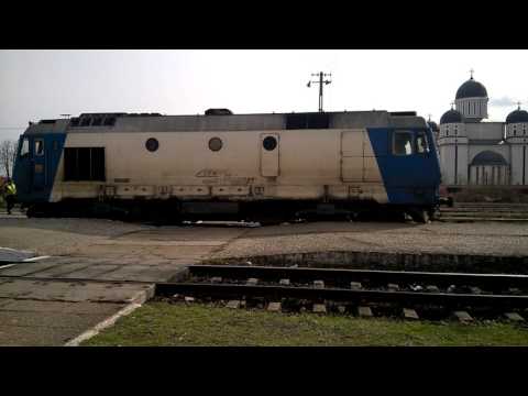 Manevre locomotiva GM 65-0990-5 in gara Satu Mare