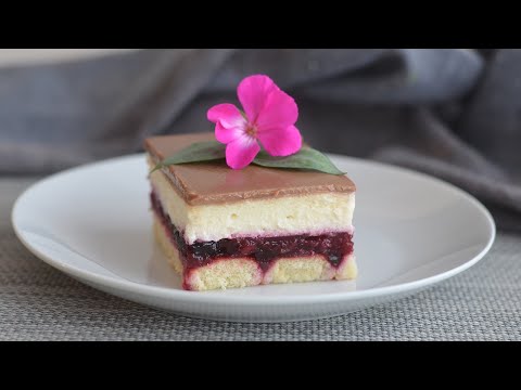 The cake is indescribably delicious, it melts in your mouth. Mine immediately eat half the pan.