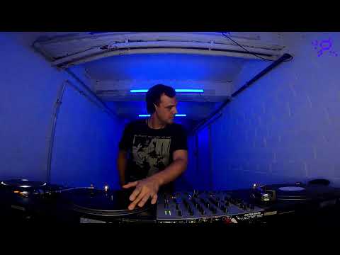 PATTERN: Headroom Showcase - Jay Quentin  -  Selection 67 - August 12 - 5 pm