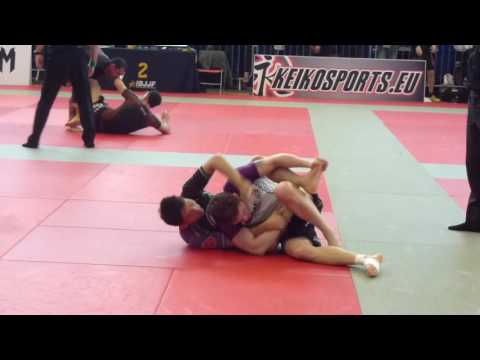 Munkhbayar Altantugs vs Emil Kadakevliev - IBJJF London Open No-Gi 2015 - Purple Adult -Feather