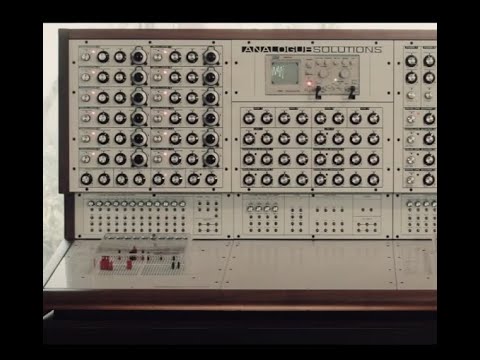 Analogue Solutions Colossus - more than a synthesizer (widescreen)