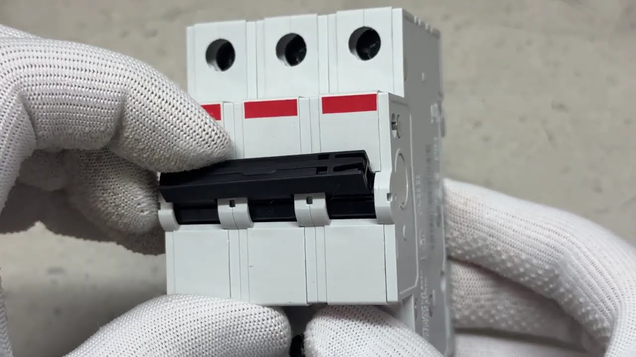 Автоматический выключатель ABB BMS413-C32 3p 32A тип C серия Basic 2CDS643041R0324