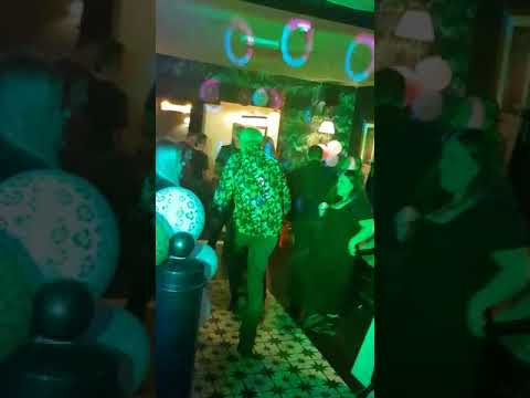 I DJ 4 YOU video.