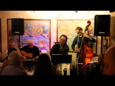 Noel McCalla Acoustic Trio at Chocolate Cafe