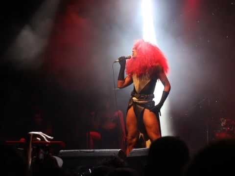 Mc Linn da Quebrada e As Bahias e a Cozinha Mineira - "Bixa Preta" - Circo Voador