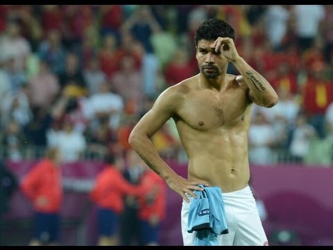 Eduardo BLASTS home Croatia goal against Switzerland