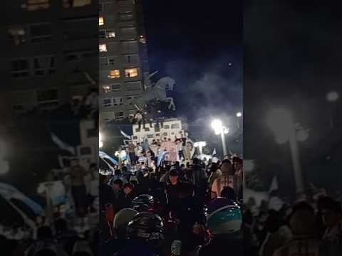 Así festejamban en Azul provincia de Buenos Aires!! 🇦🇷🇦🇷🇦🇷🎉