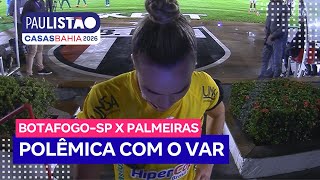 Árbitra de Botafogo-SP x Palmeiras leva 'eternidade' no VAR ao revisar pênalti