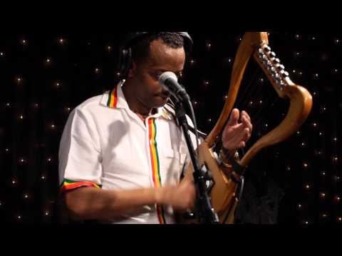download lagu mp3 mp4 Krar, download lagu Krar gratis, unduh video klip Download Krar Mp3 dan Mp4 Full Gratis