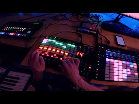 Peculiar Governor // Ableton Live Session // Akai APC40, Ableton Push 2 // Minimal Techno