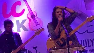 Download lagu Danilla Riyadi - Aaa (Music in the park) mp3