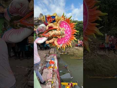 Wrong way of Ganpati Visarjan - Ganpati Visarjan #ganpati #Ganesh nimajjanam #ganpativisarjan