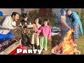 Party Krta Howa Mami Ko Agg Lag Gahi