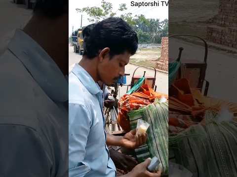 How does a traveling ice cream vendor make money selling ice cream?