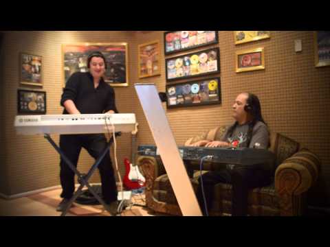 Con 60 minutos versión POP ROCK - Pequeños Musical