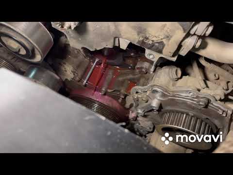 Замена ремня ГРМ, Замена помпы Toyota hilux