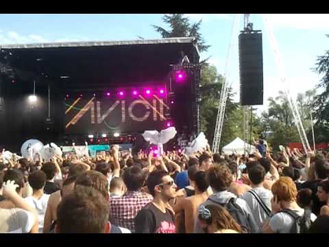 Inox Park 2011 Avicii - Armin van Buuren feat. Laura V - Drowning (Avicii Remix)