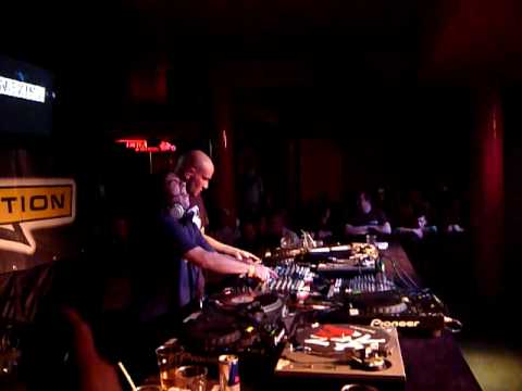 Lenny Dee vs Unexist @ "Conflict 02" - Florida (Italia)