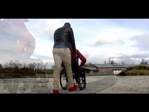Damo ft Flowska & Marina - Intouchables - Clip Officiel