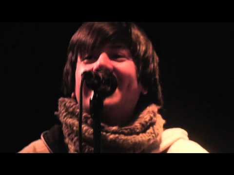 Ale Barrientos en Esquina #001 (En Vivo) - Dos Sombras