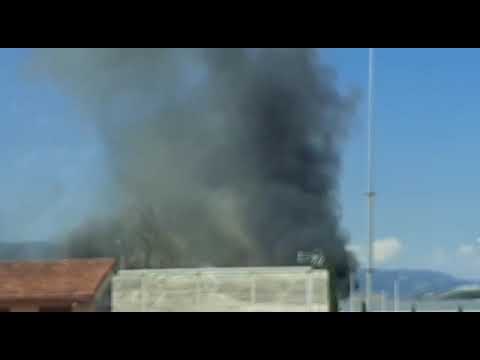 Coop di Ponte A Greve a Firenze andata a fuoco a causa dell'elettricità | Nessun ferito