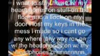 Headphones on Miranda Cosgrove lyrics