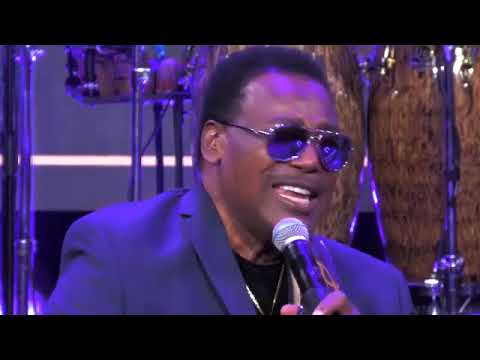 George Benson on Saturday Night & Marcus Miller and Friend. RemixByRamónMata