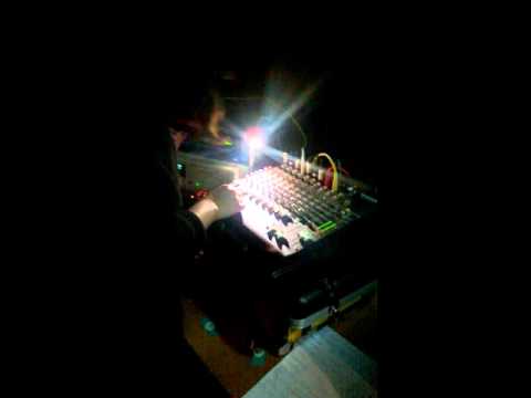 DUB DEFENDER plays MICHAEL PROPHET - HOLD THEM // Live set on BABABOOM HI-FI Sound System