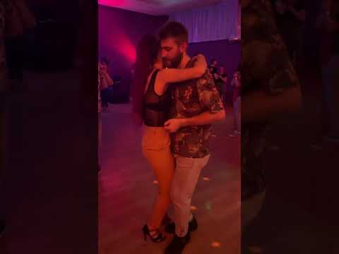 Soft Tarraxo Urban Kiz - Armand & Daria Social Dancing!