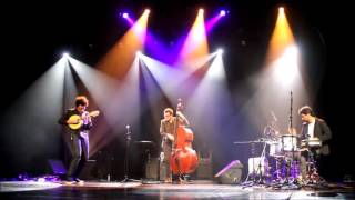 Hamilton de Holanda Trio - Morena de Angola - Samba de Chico