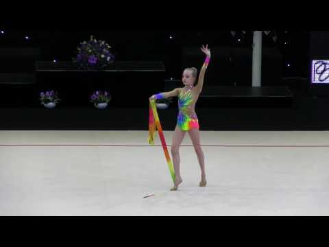 FIG Junior Final.Jyrkoenen Elina.ribbon.FIN
