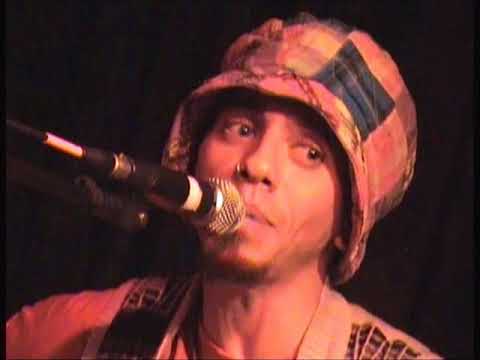Corriente Alterna - Leo Masliah