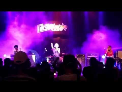 [FANCAM] Go Chic - Waiting For live in Java Rockin'land 2013