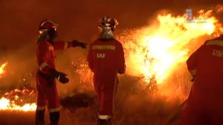 preview picture of video 'Extinción de incendio forestal en Villardiegua de la Ribera, Zamora. 22 de agosto de 2013'