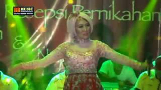 Download lagu Jera, Fuji Nabila (Soneta femina) BB Music Cipete 2017 mp3