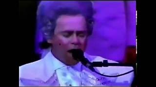 Elton John - Cold As Christmas (Live in Sydney with Melbourne Symphony Orchestra 1986) HD
