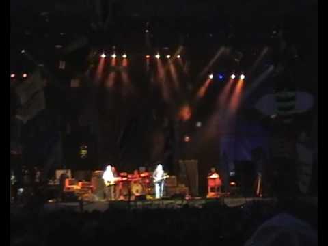 Neil Young Glastonbury 2009.