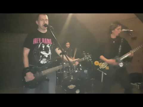 Primitívi - Flaska