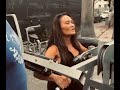 Arnold Y Tia Carrere Entrenando