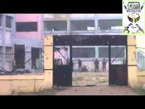 تمشيط احد النقاط التي كان يتمركز فيها عنتصر النظام في بلدة الشيخ مسكين في ريف درعا